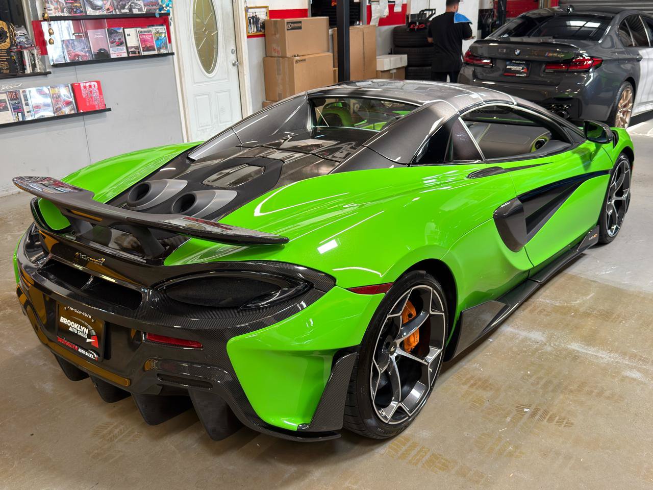 Used 2020 McLaren 600LT Spider RWD image 41