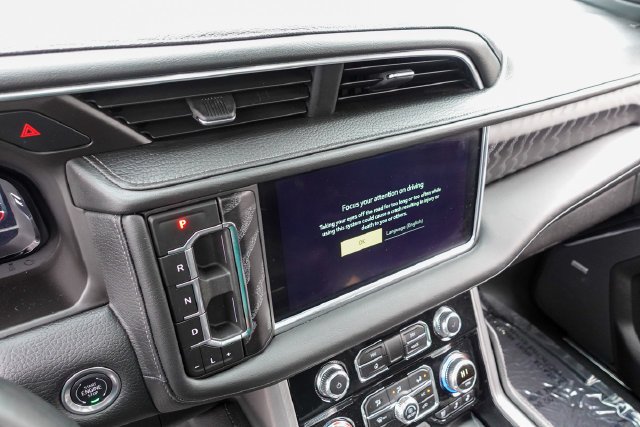 Used 2024 GMC Yukon XL Denali AWD/4WD image 23