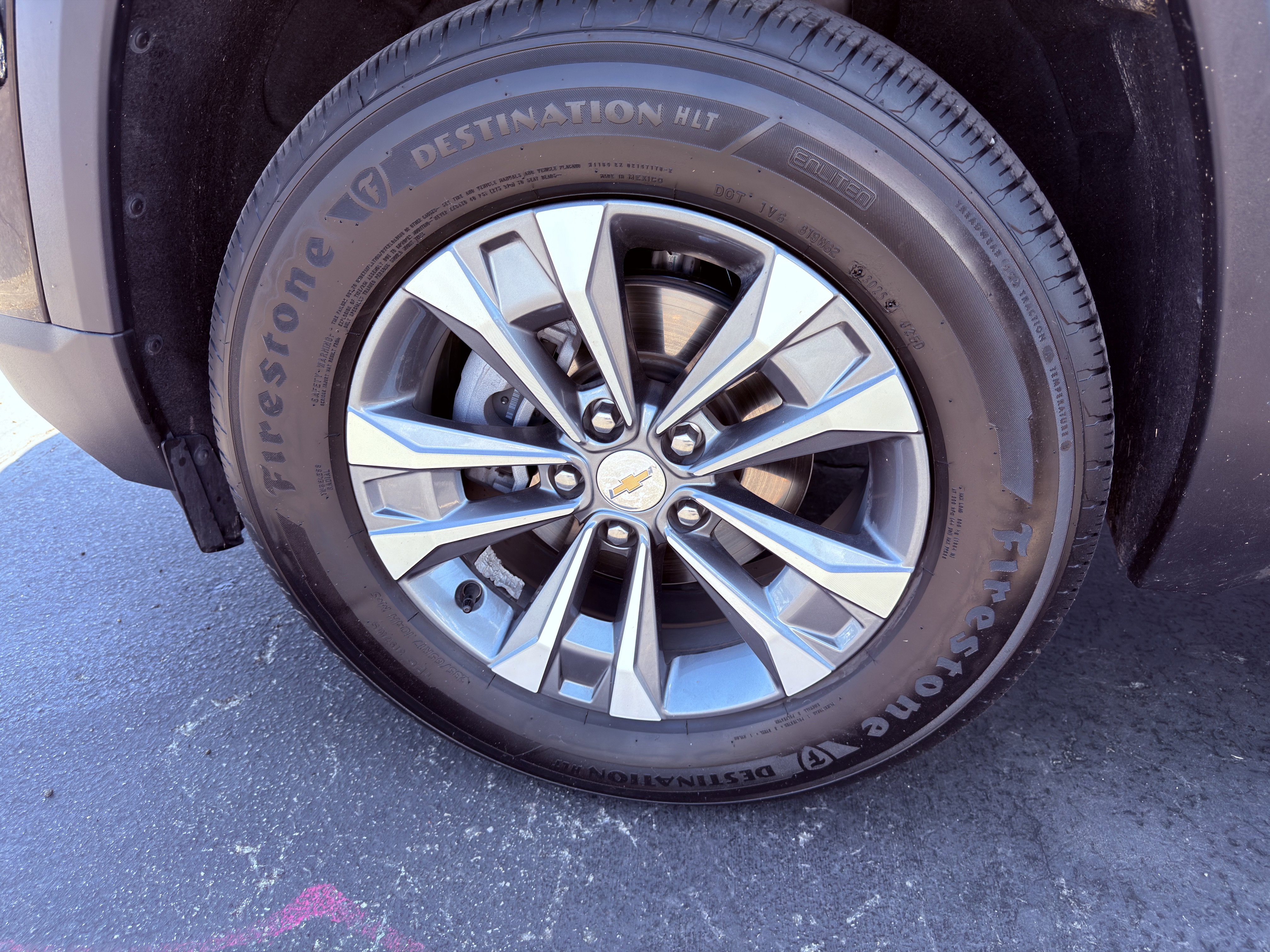 Used 2026 Chevrolet Equinox LT image 36