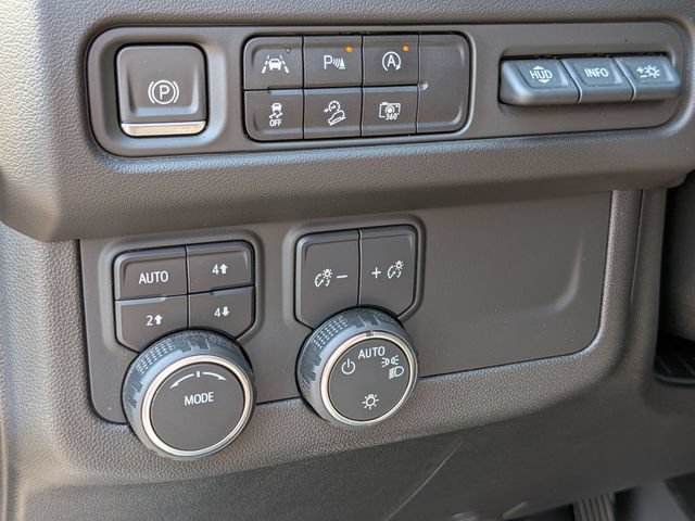 Used 2023 Chevrolet Tahoe Premier AWD/4WD image 20