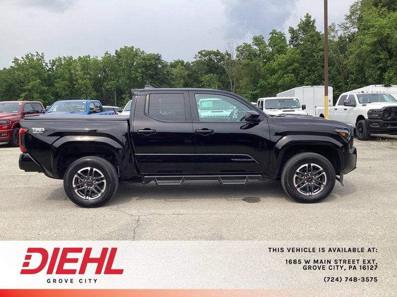 Used 2024 Toyota Tacoma TRD Sport AWD/4WD image 8