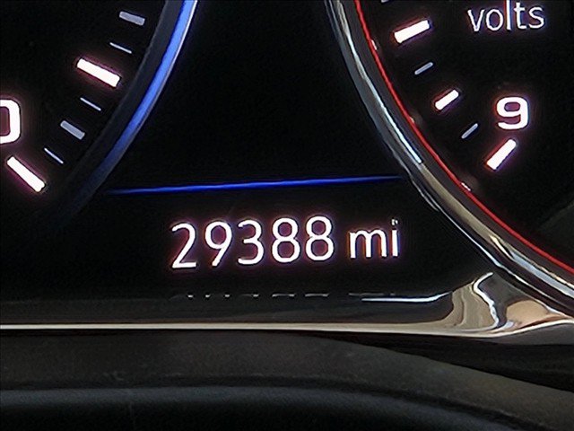 Used 2021 GMC Acadia Denali w/ Denali Technology Package FWD image 19