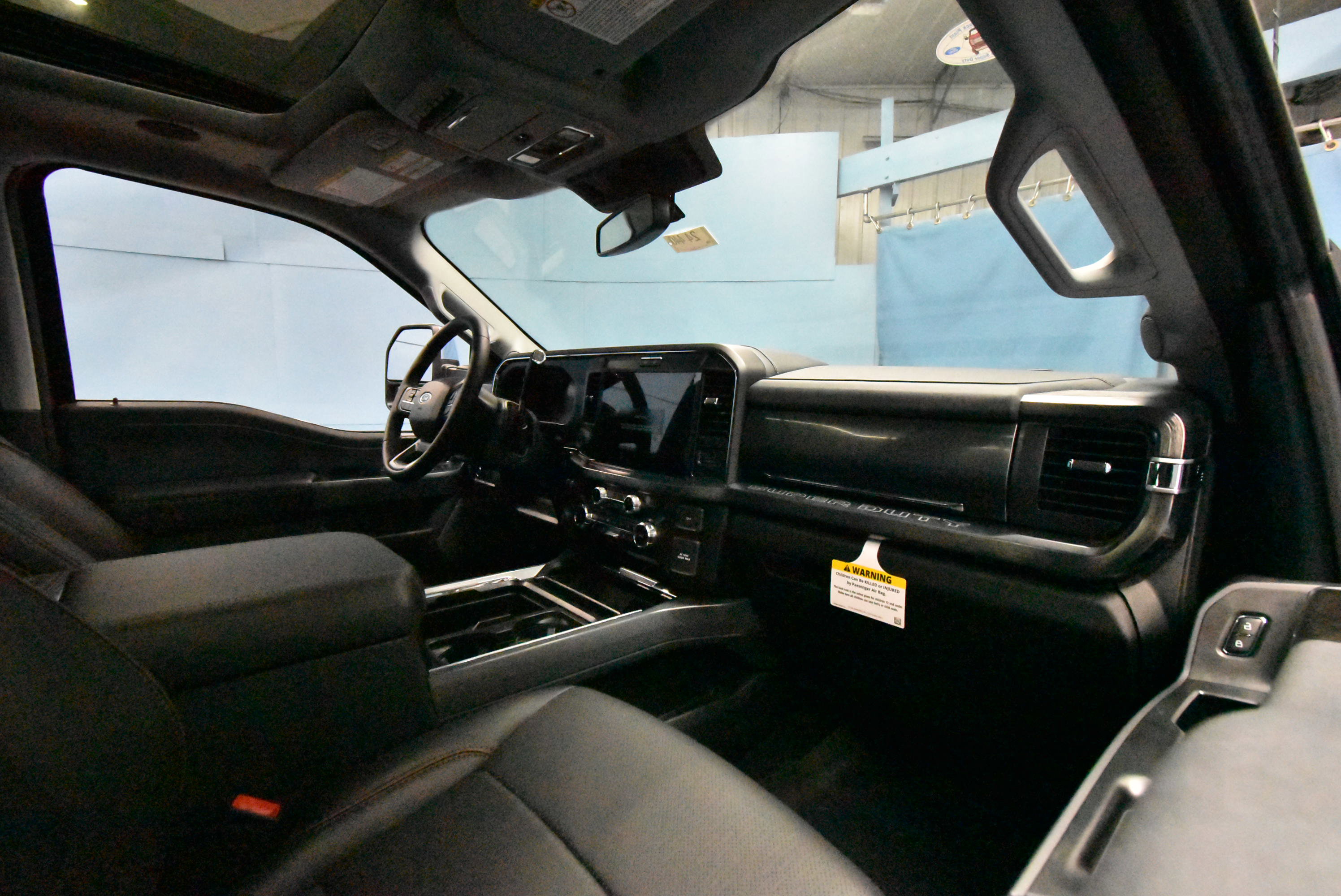 New 2025 Ford F350 Lariat w/ Lariat Ultimate Package image 26