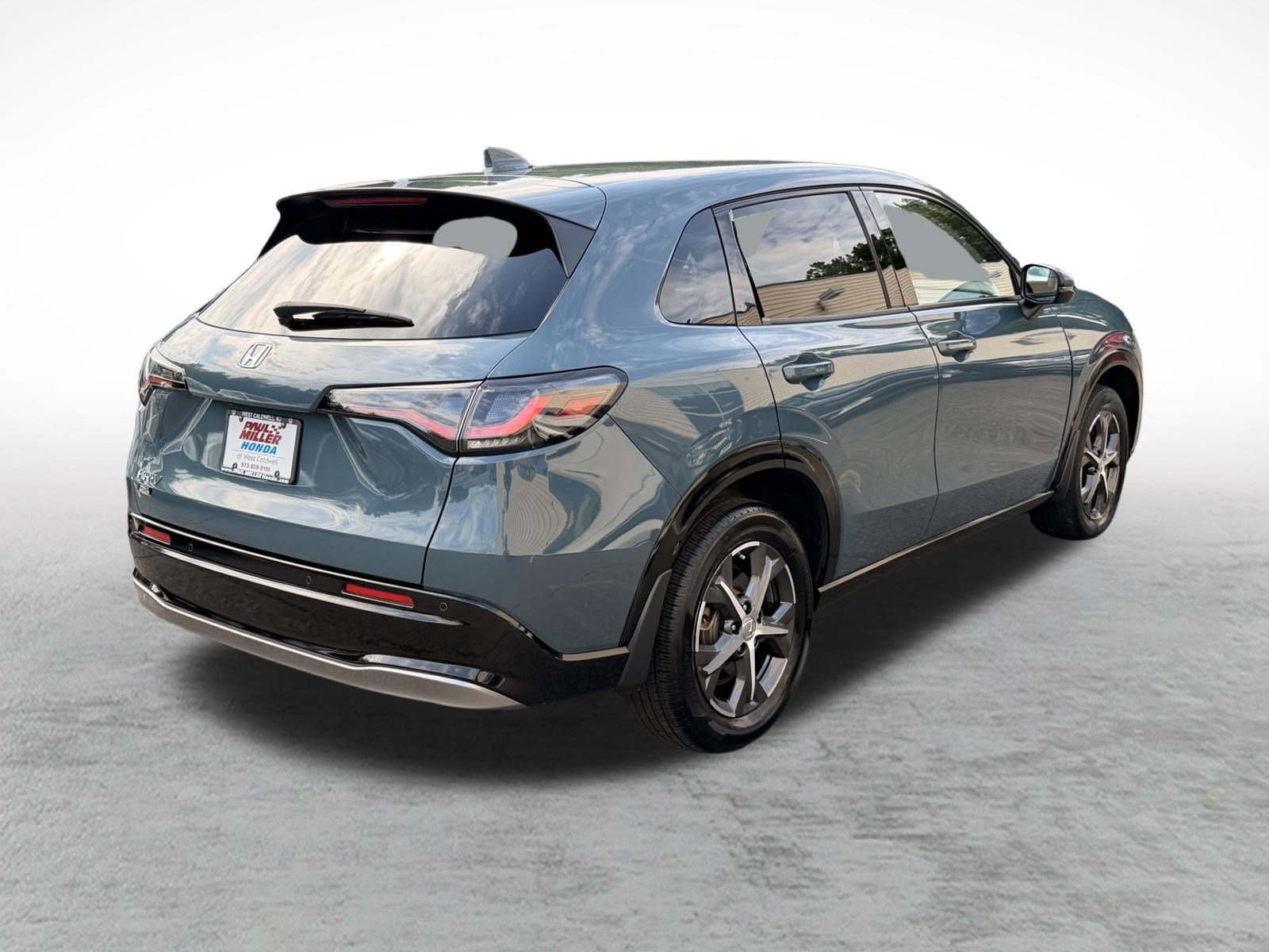 Certified 2024 Honda HR-V EX-L image 6