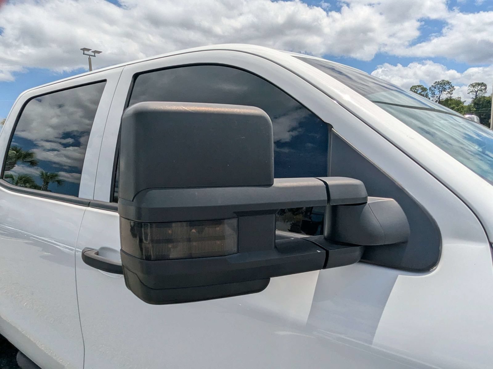 Used 2015 Chevrolet Silverado 2500 LT AWD/4WD image 12