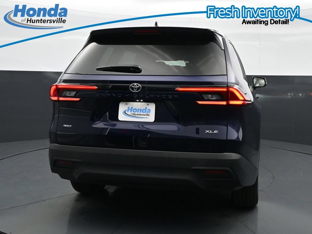 Used 2024 Toyota Grand Highlander AWD image 8
