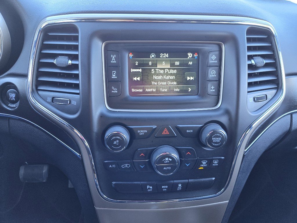 Used 2015 Jeep Grand Cherokee Limited image 19