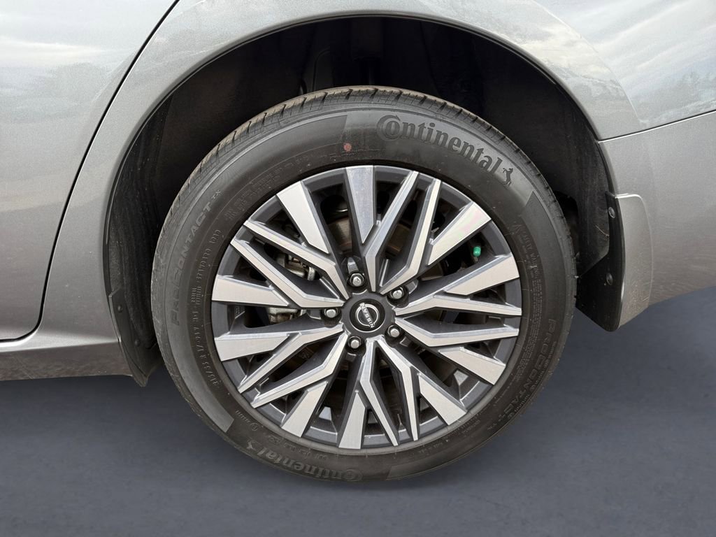 Used 2023 Nissan Altima 2.5 SV image 14