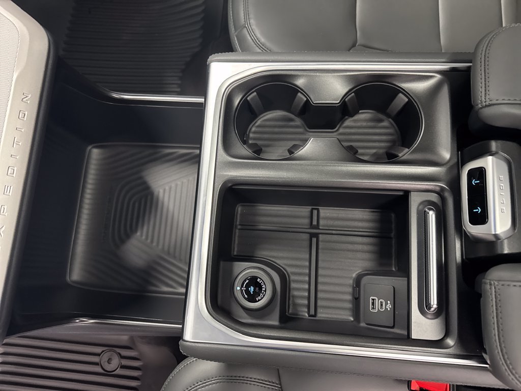 New 2027 Ford Expedition Active AWD/4WD image 27