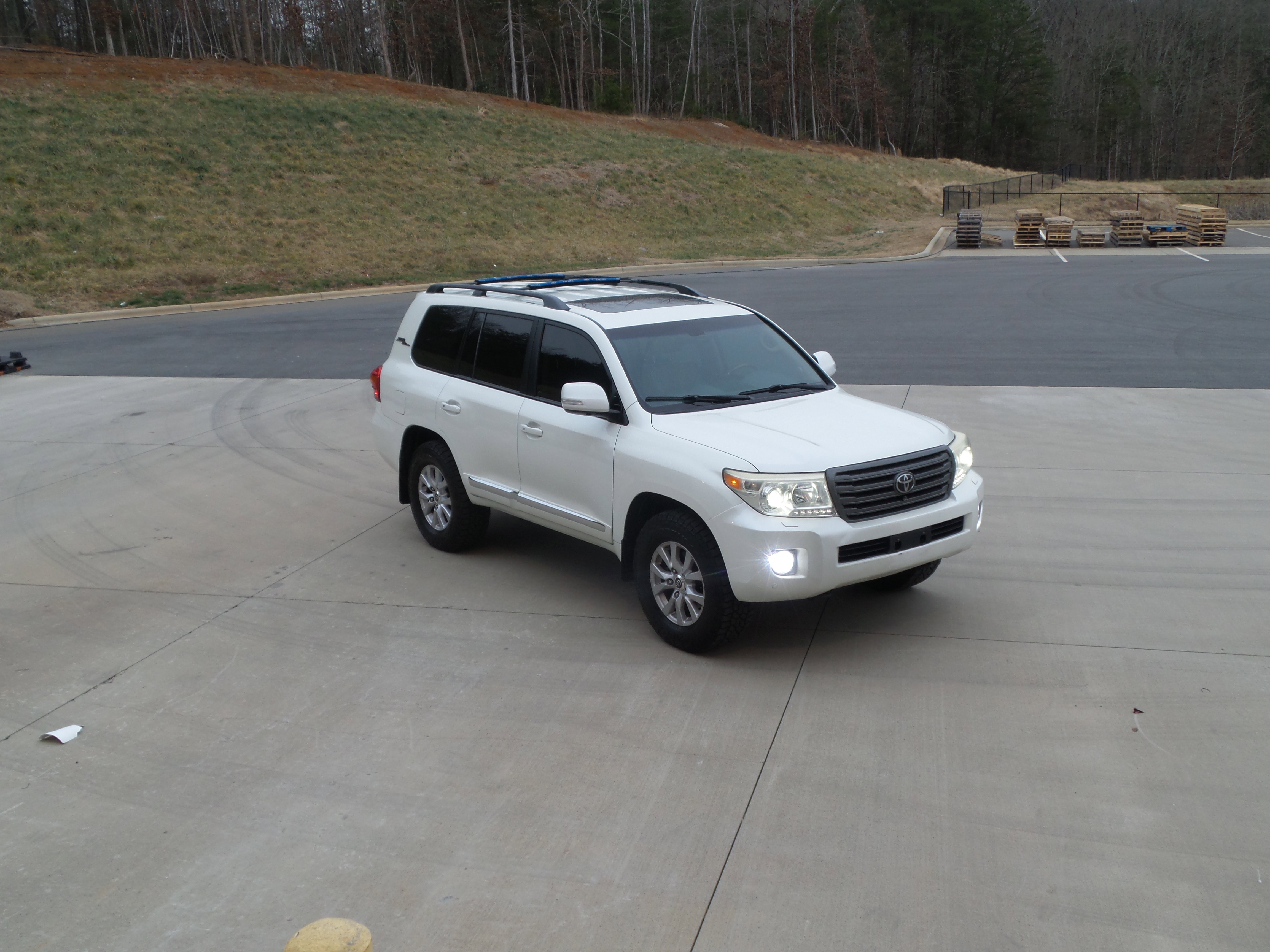 Used 2013 Toyota Land Cruiser image 43