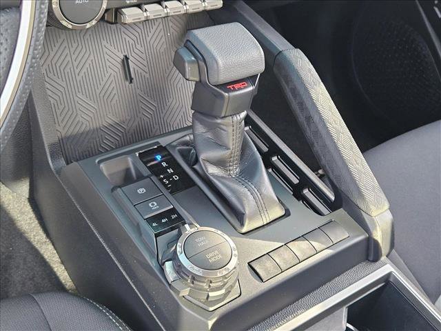 Used 2025 Toyota Tacoma TRD Sport AWD/4WD image 11