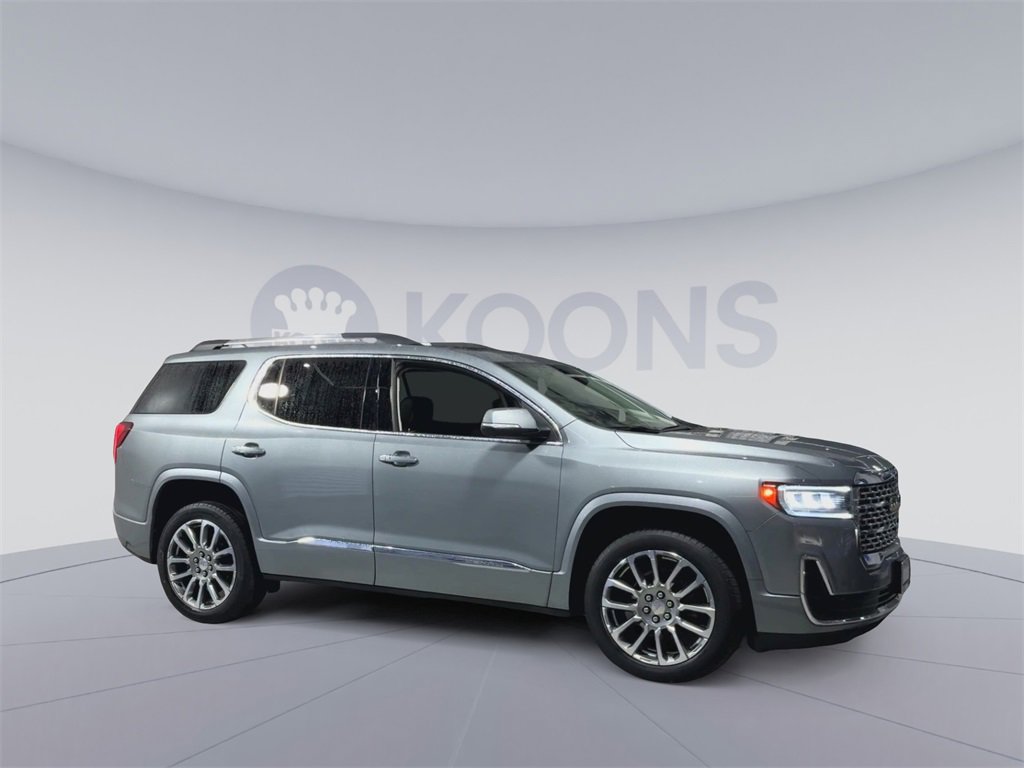Used 2023 GMC Acadia Denali w/ Denali Technology Package image 2