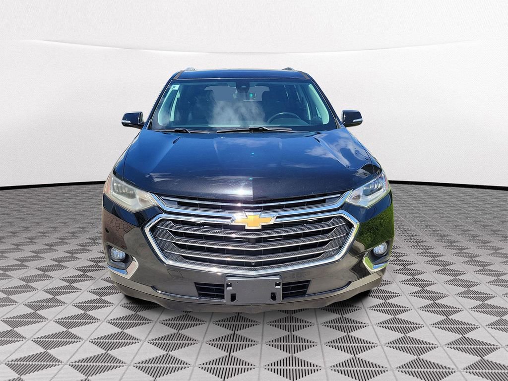 Used 2018 Chevrolet Traverse Premier w/ Driver Confidence II Package FWD image 2