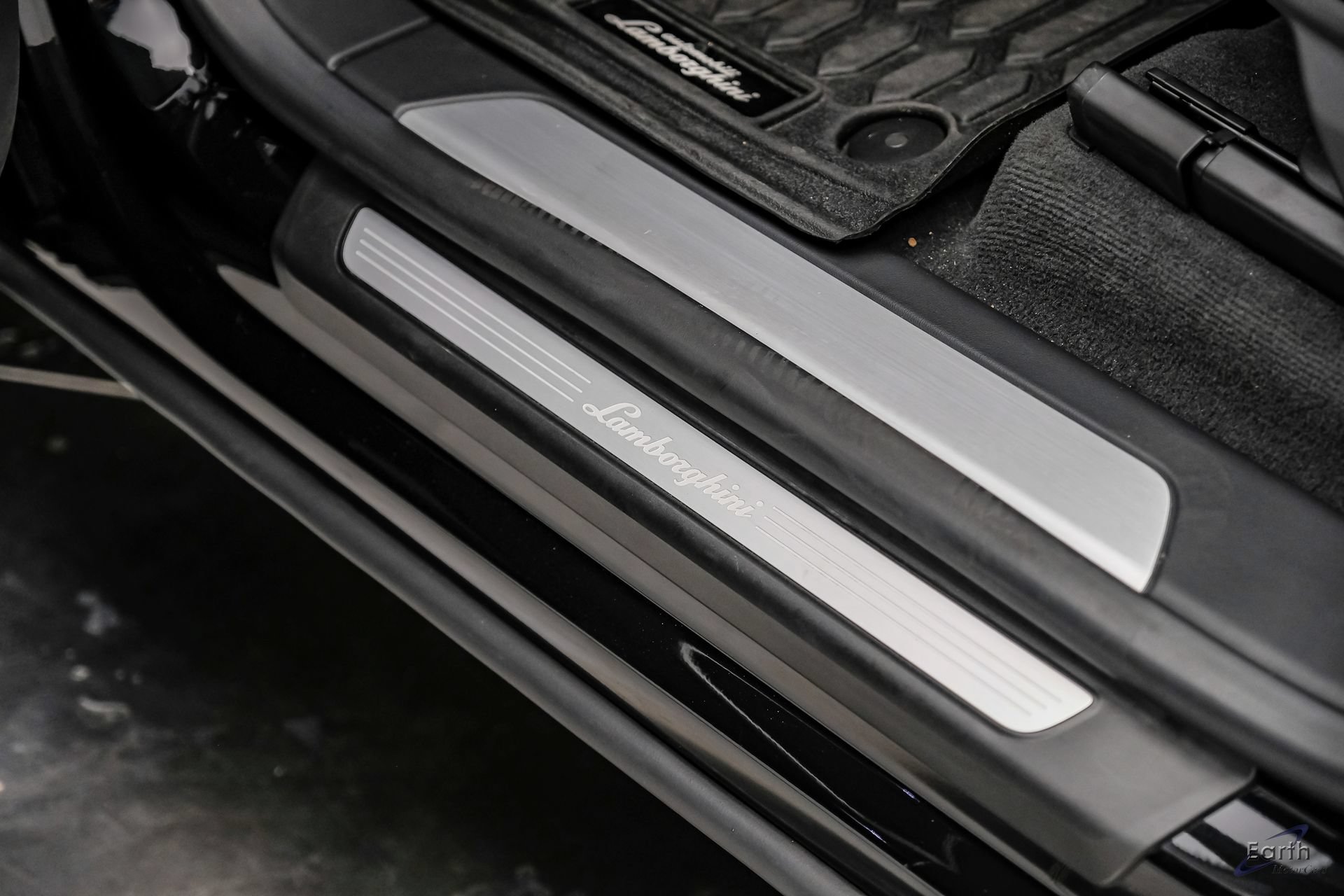 Used 2022 Lamborghini Urus AWD/4WD image 42