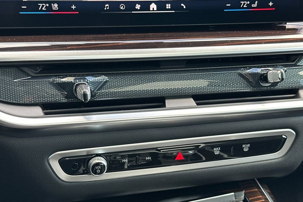 New 2026 BMW X7 xDrive40i w/ Premium Package AWD/4WD image 24