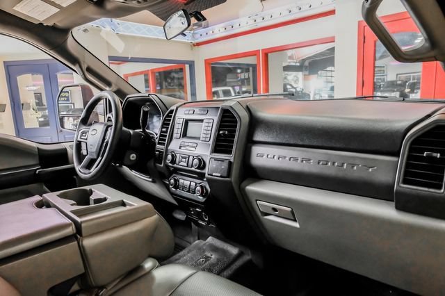 Used 2018 Ford F250 XL w/ Power Equipment Group AWD/4WD image 13