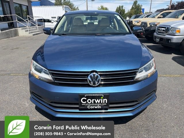 Used 2015 Volkswagen Jetta SE FWD image 2