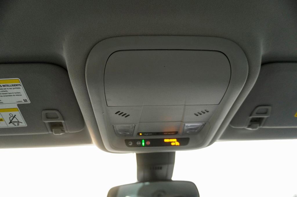 Used 2023 Chevrolet Equinox LS image 25