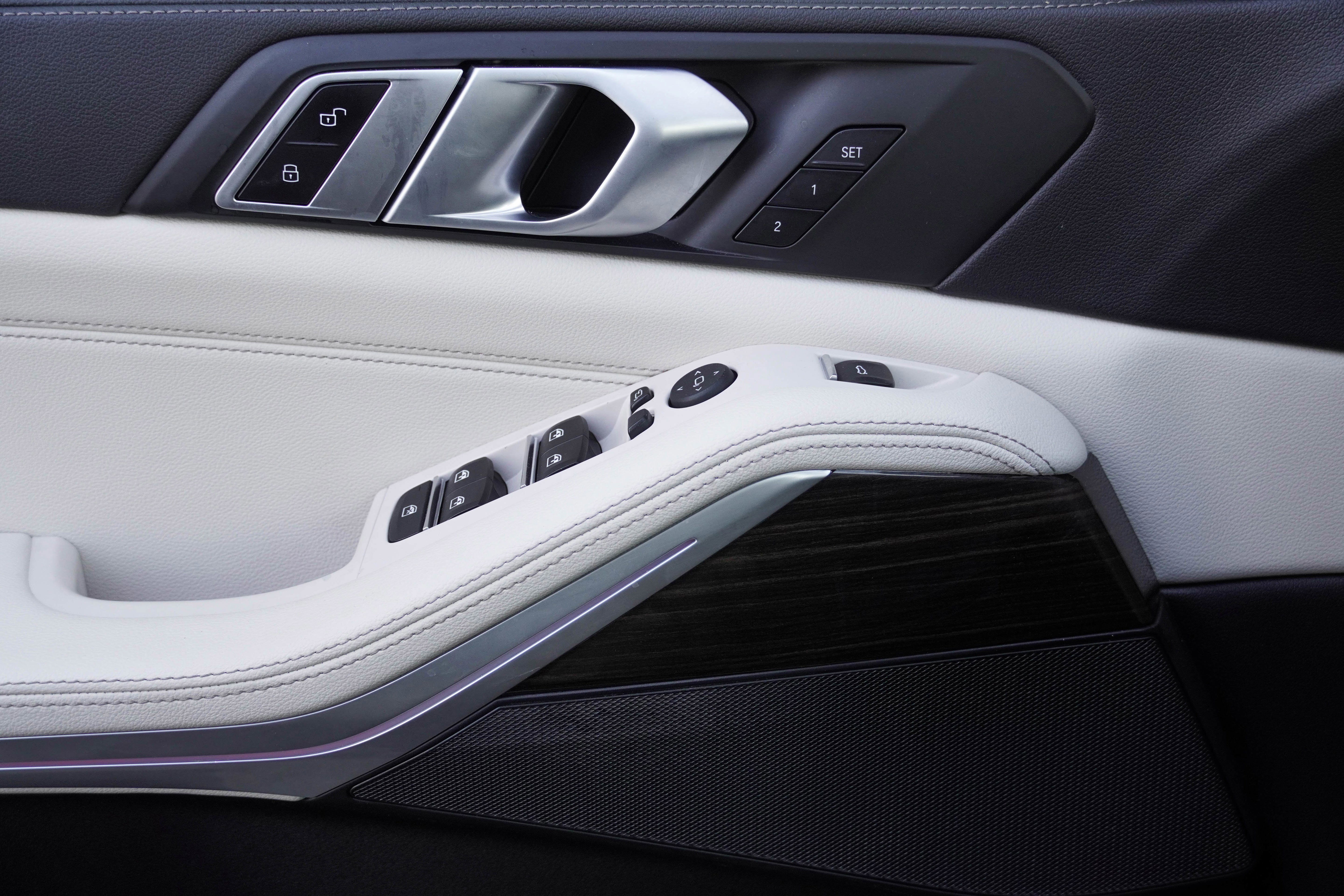 Used 2020 BMW X5 sDrive40i w/ Premium Package image 15