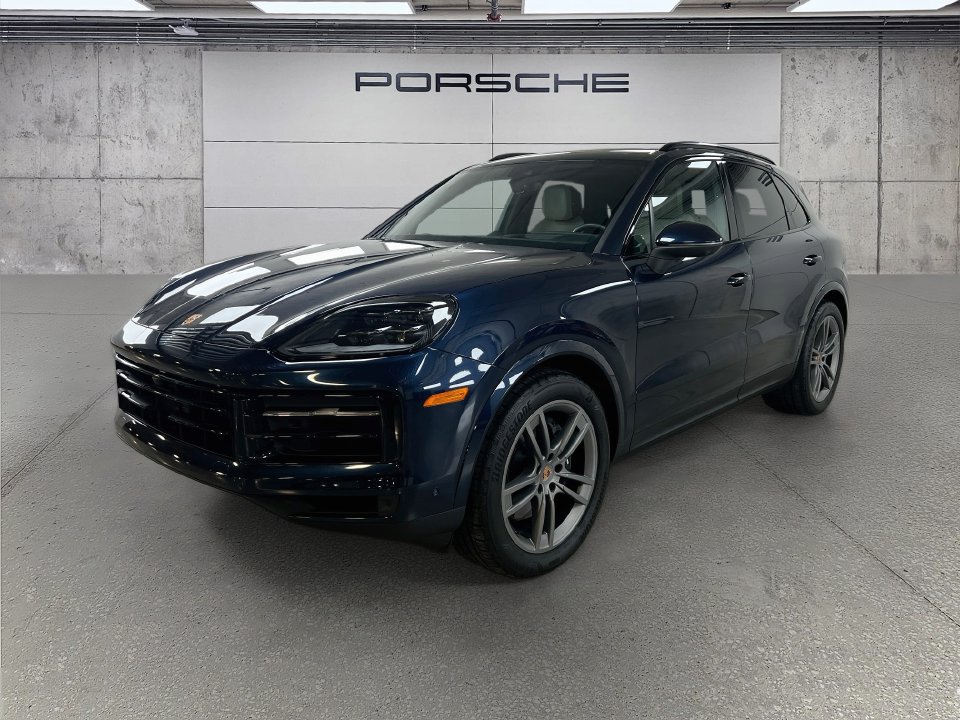 Certified 2026 Porsche Cayenne AWD/4WD image 1