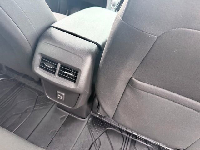 Certified 2024 Chevrolet Equinox LT w/ LPO, Floor Liner Package FWD image 31