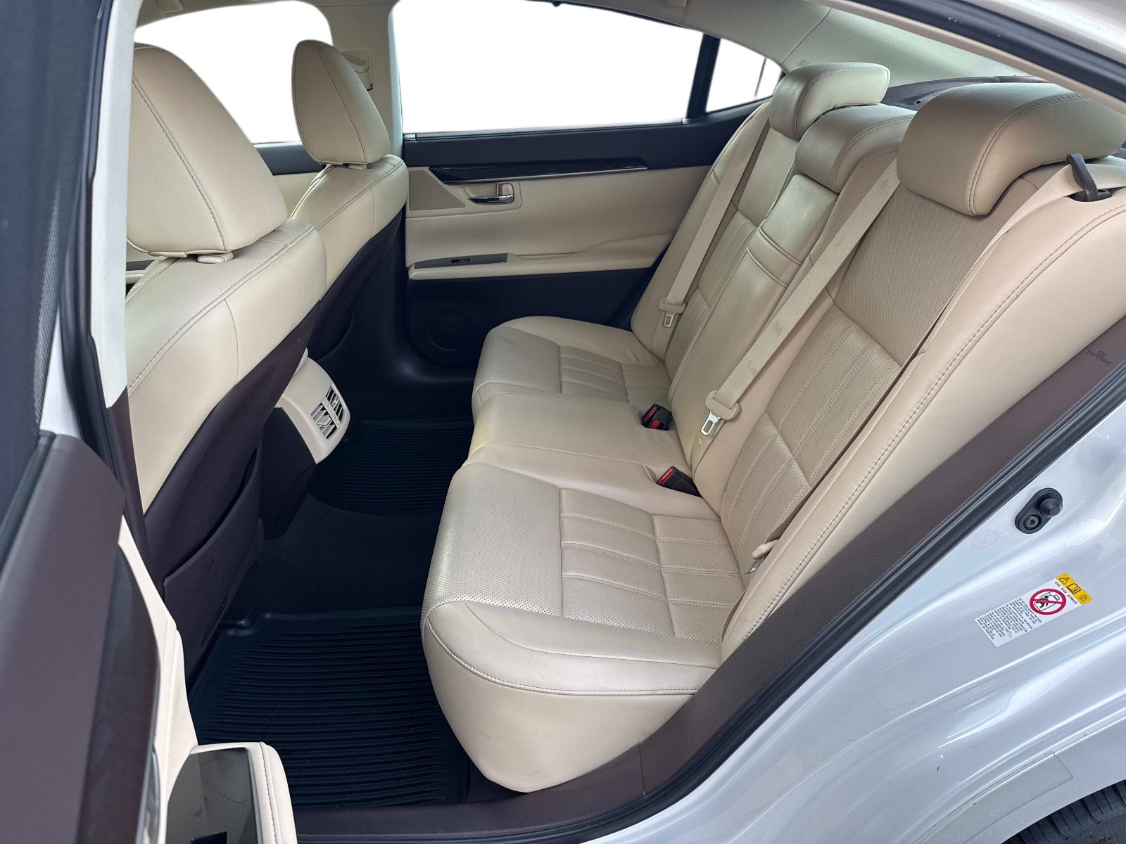 Used 2016 Lexus ES 350 w/ Ultra Luxury Package FWD image 12