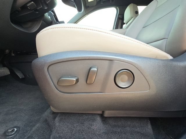 Used 2024 GMC Acadia Elevation FWD image 24
