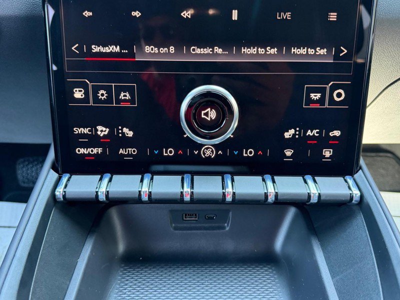 New 2027 GMC Terrain Elevation w/ Elevation Premium Package AWD/4WD image 18