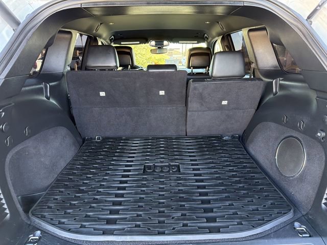 Used 2020 Jeep Grand Cherokee Laredo w/ Quick Order Package 2BN North image 25