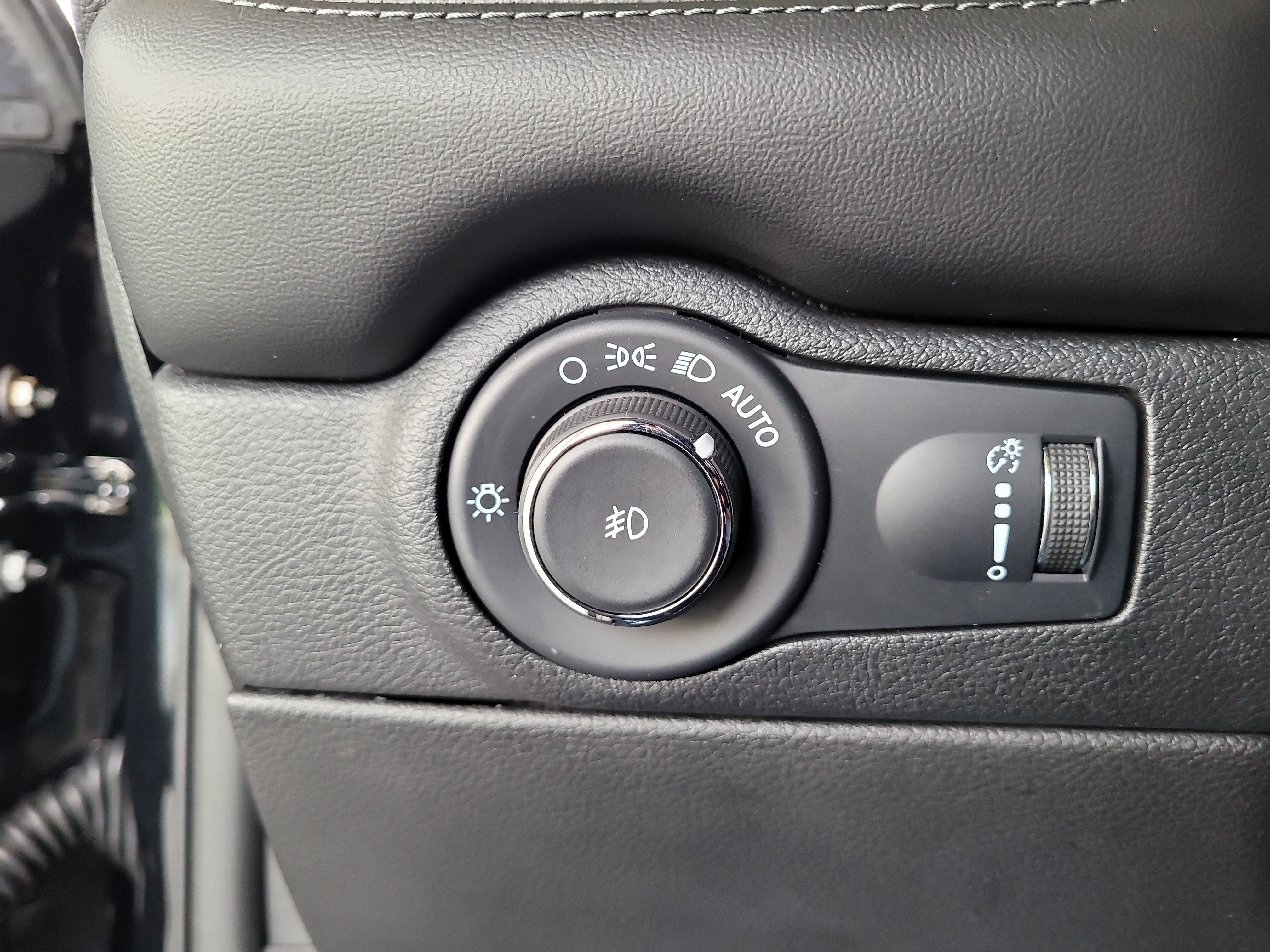 Certified 2021 Dodge Durango GT RWD image 36