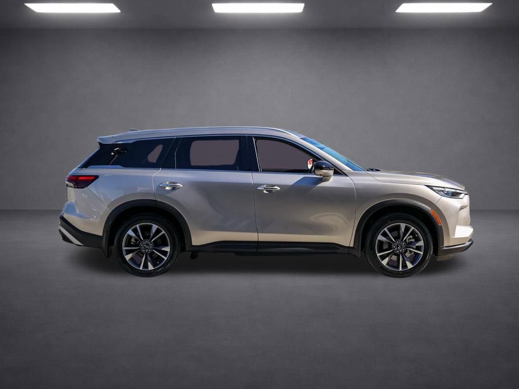 Used 2023 INFINITI QX60 Luxe w/ Cargo Package image 3