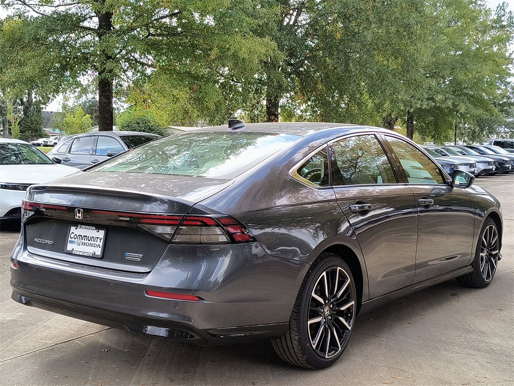 New 2025 Honda Accord Touring image 5