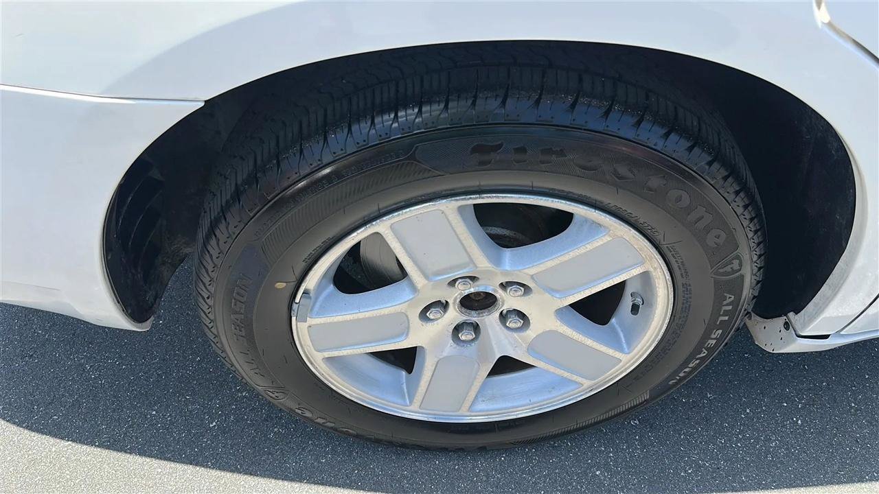 Used 2008 Dodge Charger SE RWD image 18