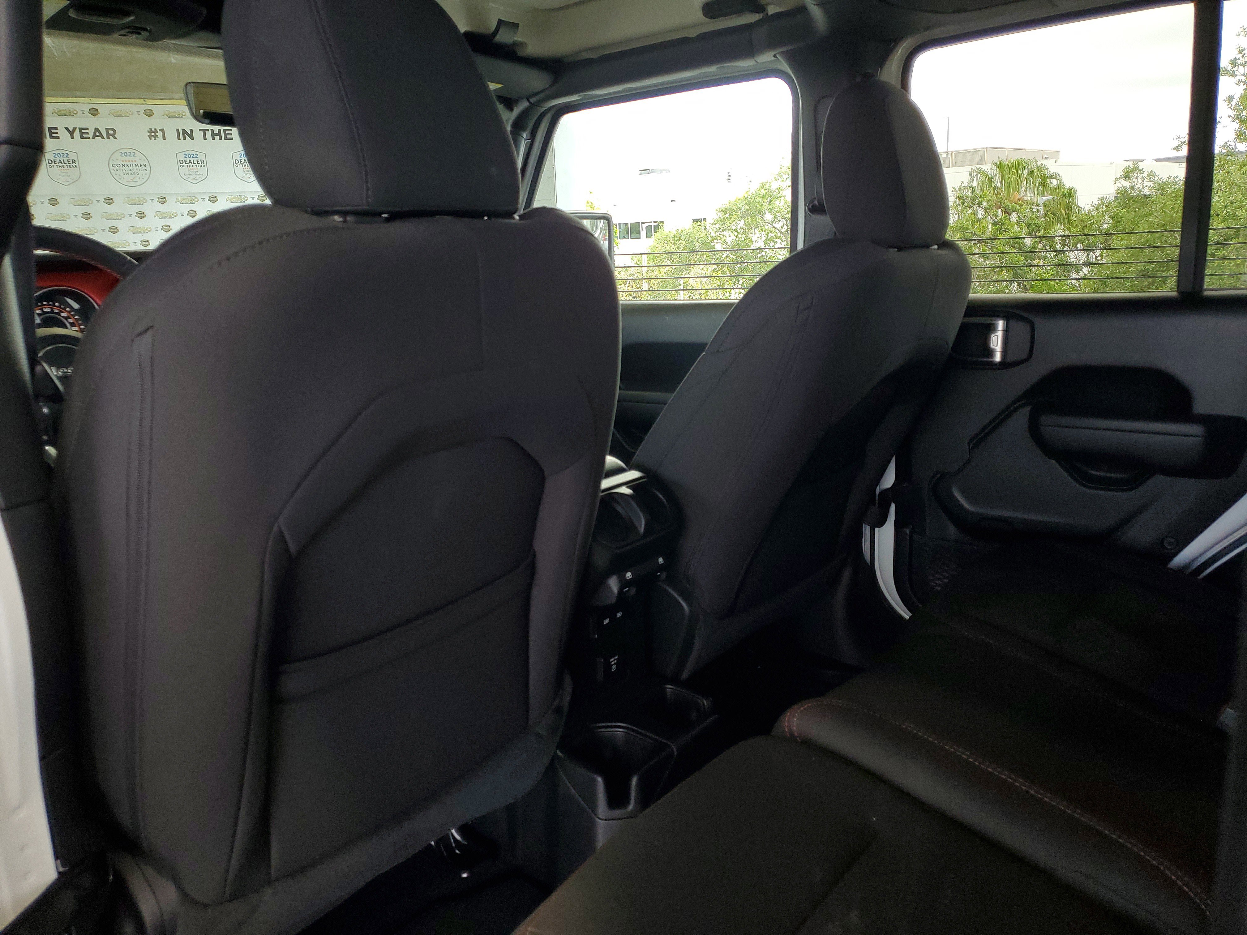 Certified 2023 Jeep Wrangler Unlimited Rubicon AWD/4WD image 10