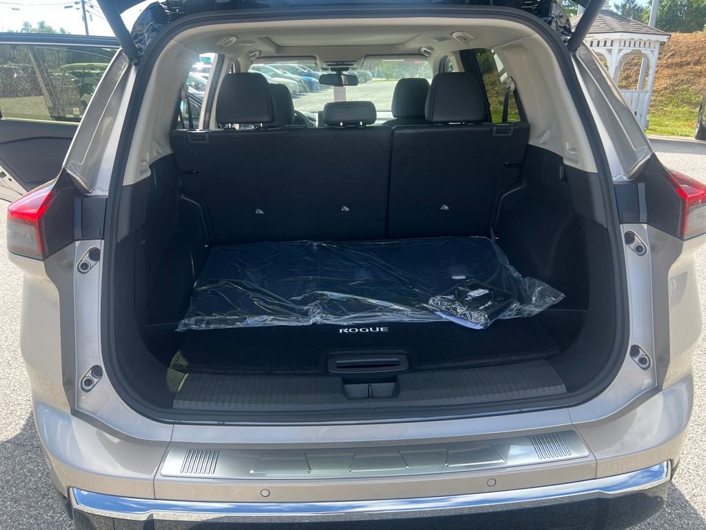 New 2026 Nissan Rogue Platinum w/ Platinum Premium Package image 24