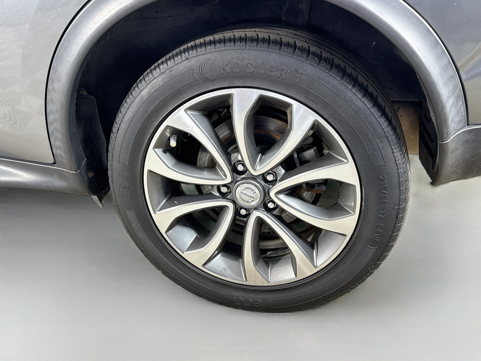 Used 2017 Nissan Juke SV FWD image 37