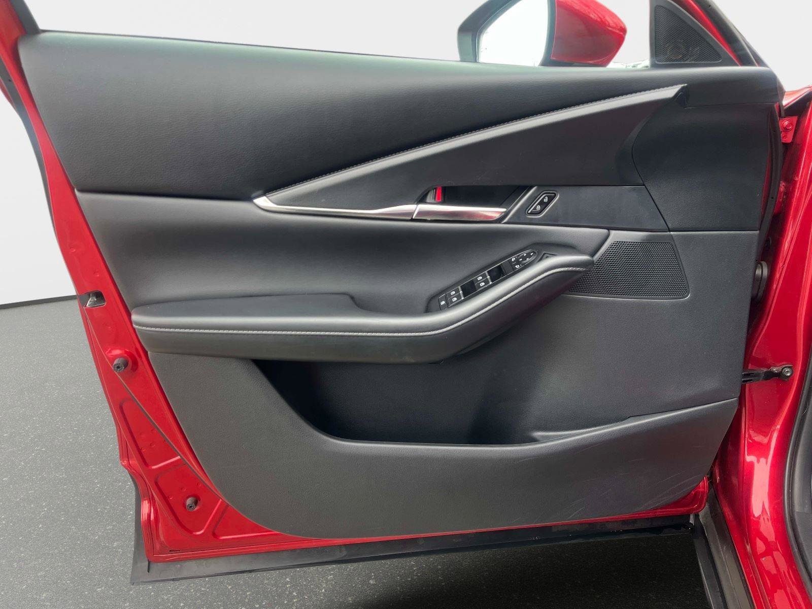 Used 2025 MAZDA CX-30 AWD 2.5 S w/ Preferred Package image 18