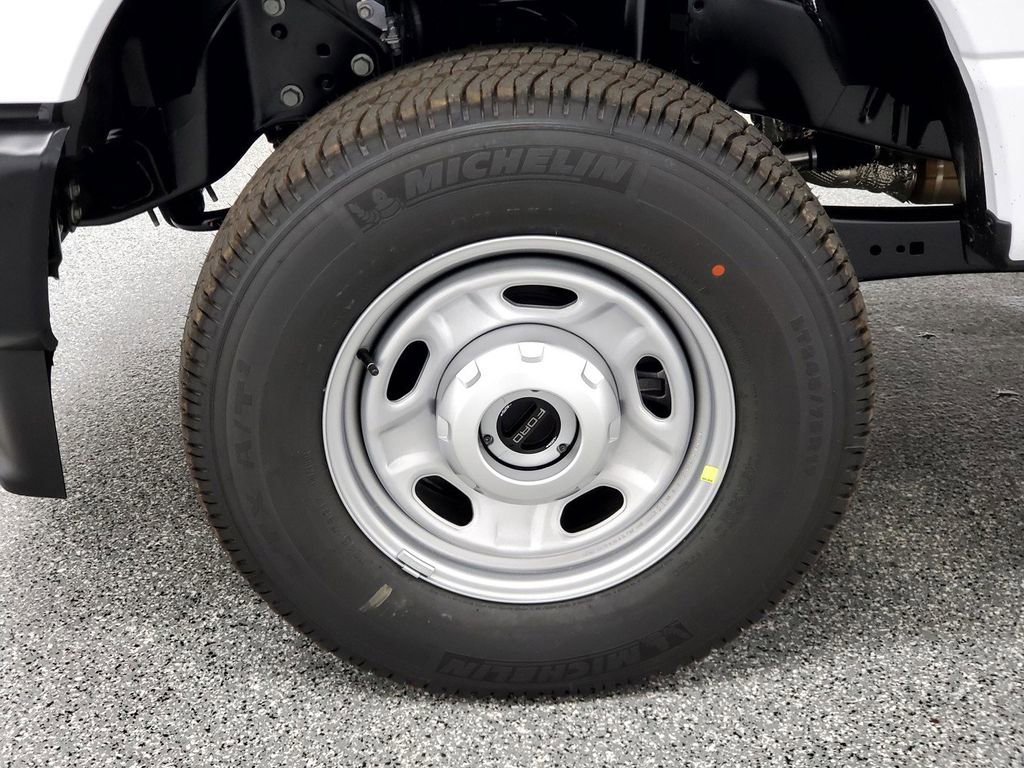 New 2026 Ford F250 XL w/ Snow Plow/Camper Package image 10