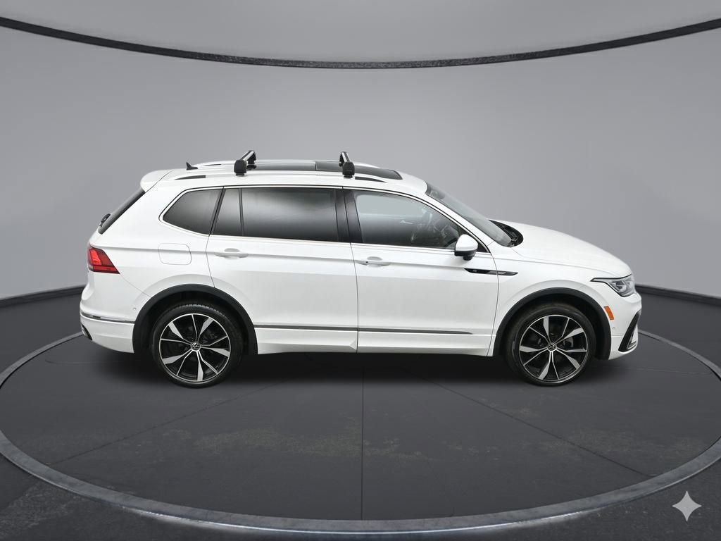 Used 2022 Volkswagen Tiguan SEL R-Line image 49