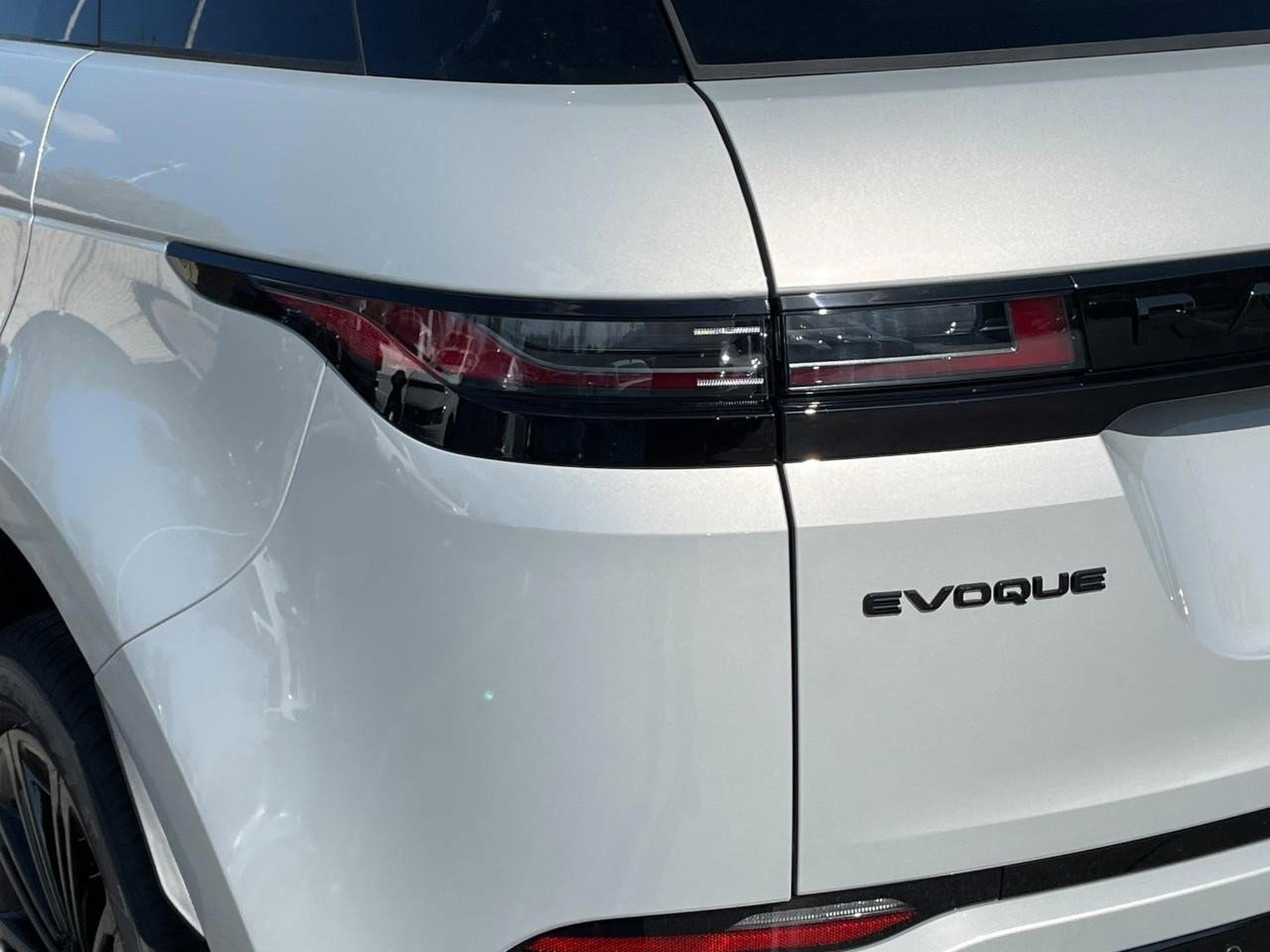 New 2026 Land Rover Range Rover Evoque Dynamic SE image 34