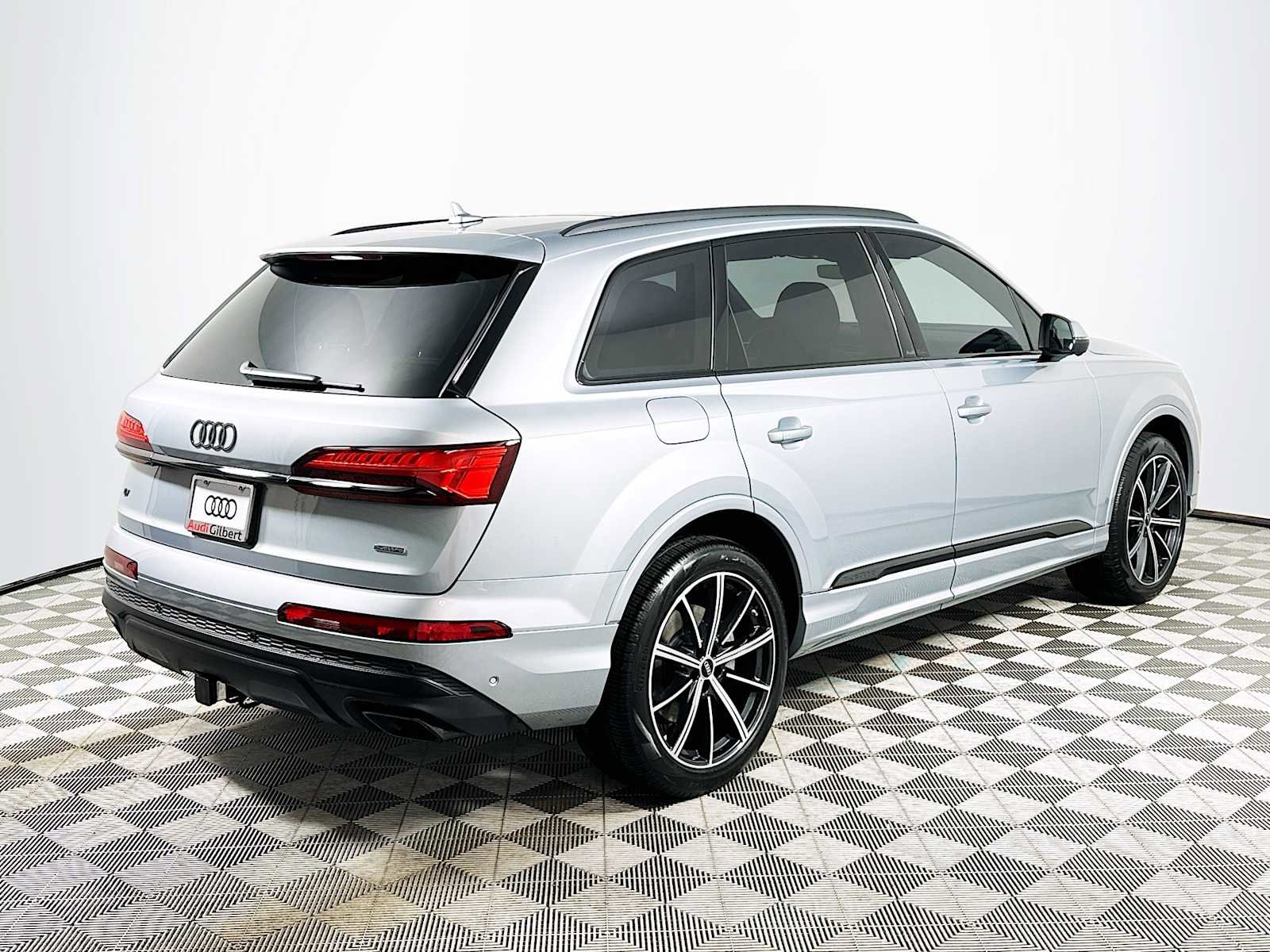 Used 2025 Audi Q7 Premium Plus w/ Premium Plus Package image 7
