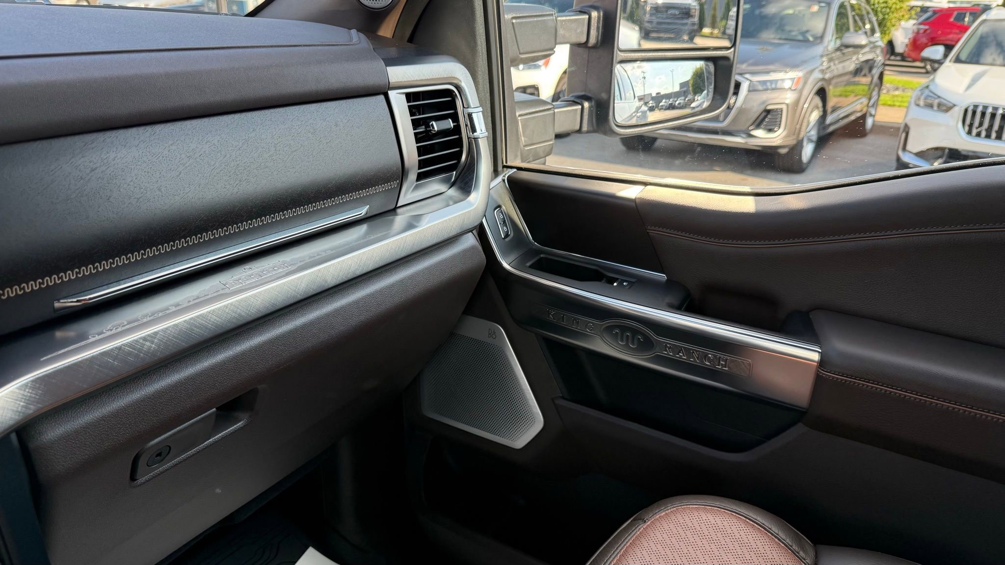 Used 2024 Ford F350 King Ranch w/ Chrome Package image 43