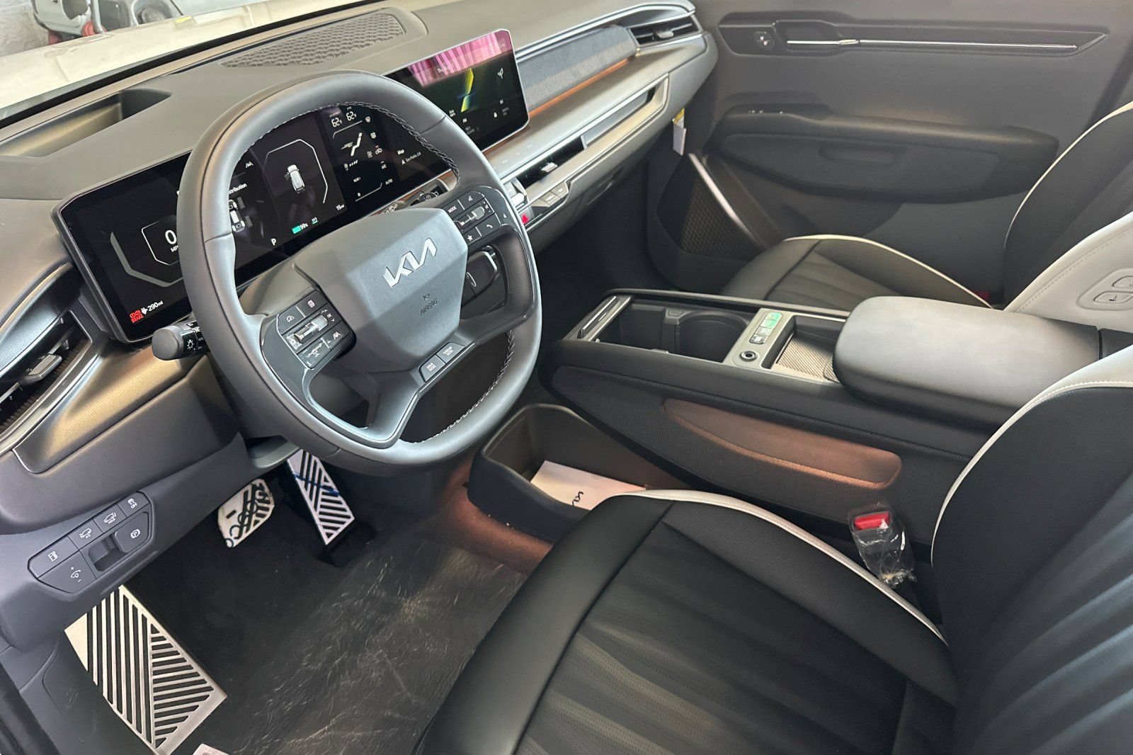 New 2026 Kia EV9 GT-Line AWD/4WD image 10