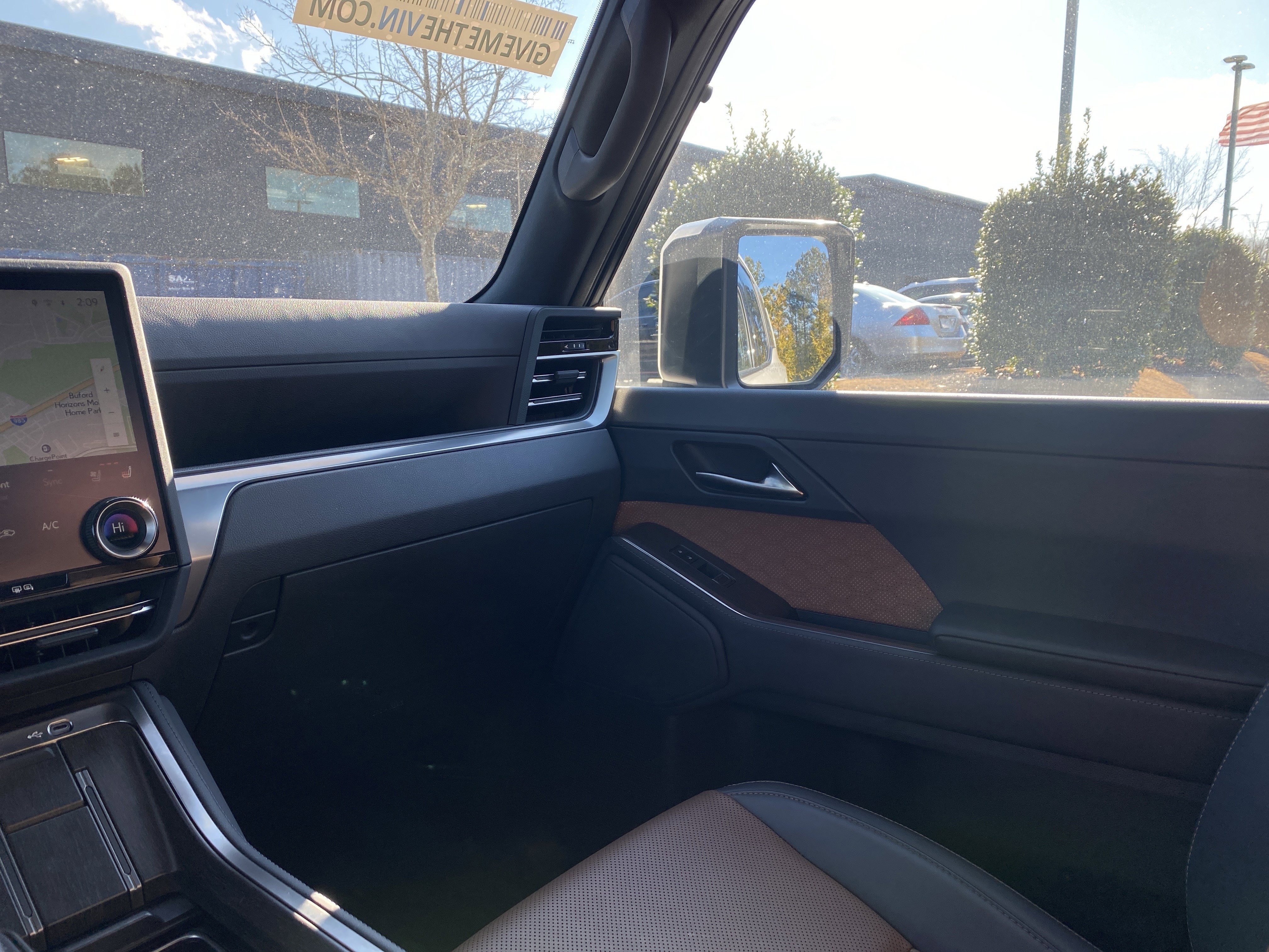 Used 2025 Lexus GX 550 image 19