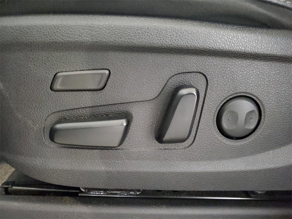 Used 2020 Kia Telluride SX w/ Towing Package image 17