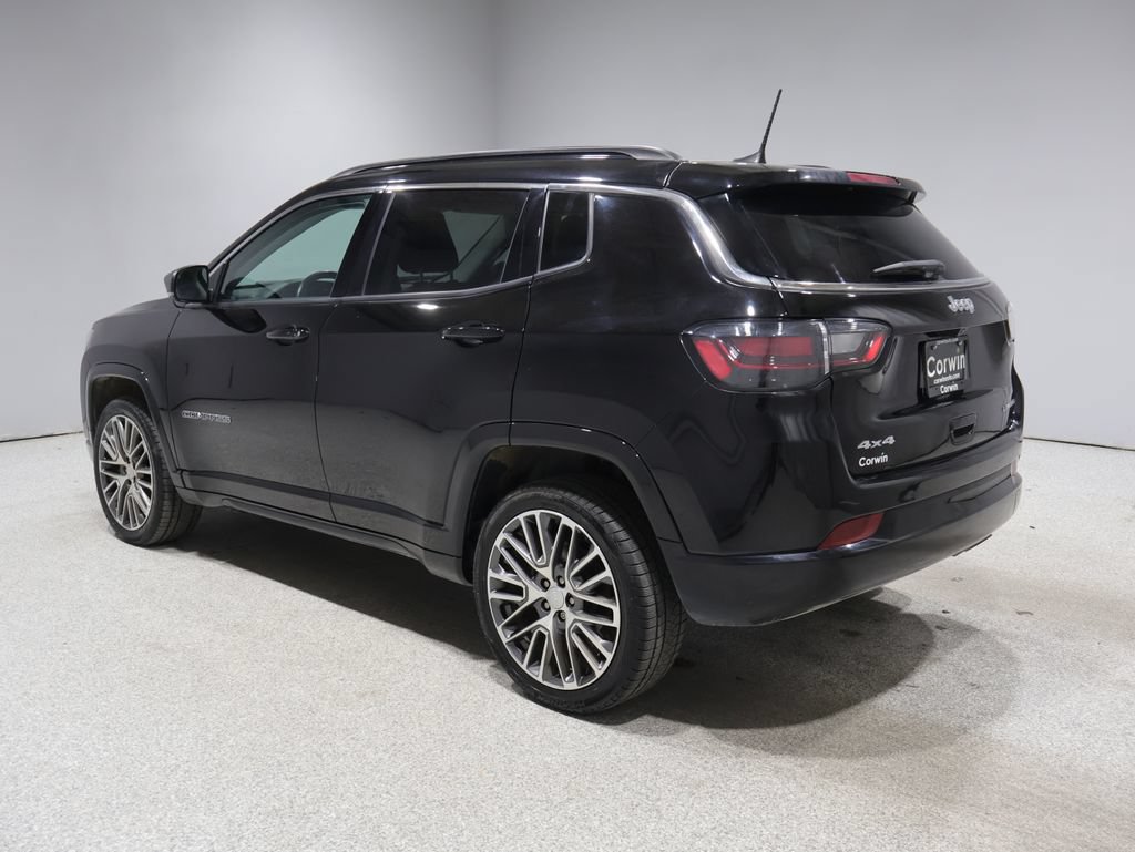 Used 2022 Jeep Compass Limited w/ Elite Group AWD/4WD image 4