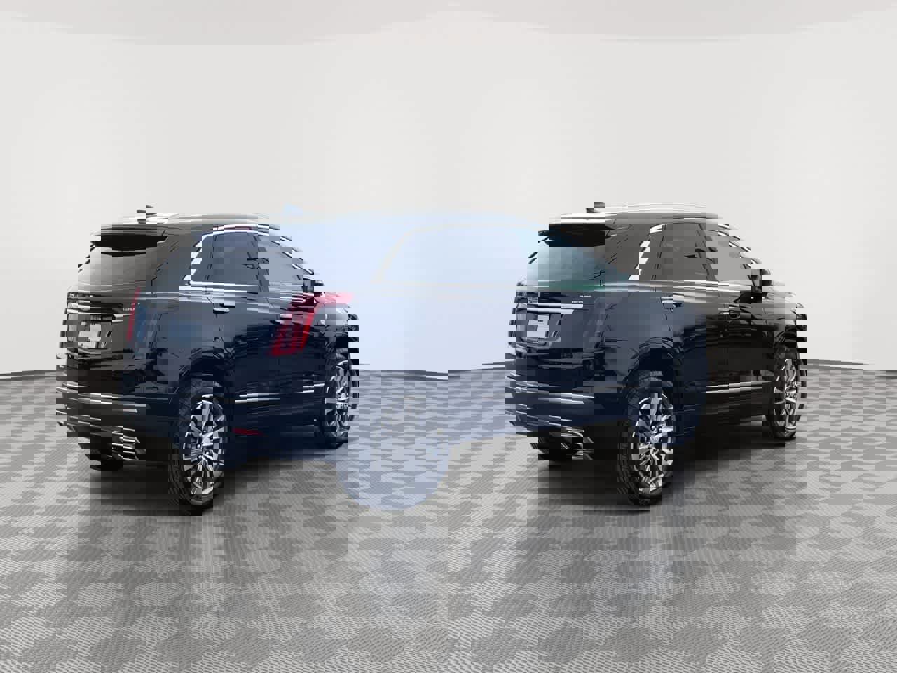 Certified 2025 Cadillac XT5 Premium Luxury w/ LPO, Floor Liner Package image 8