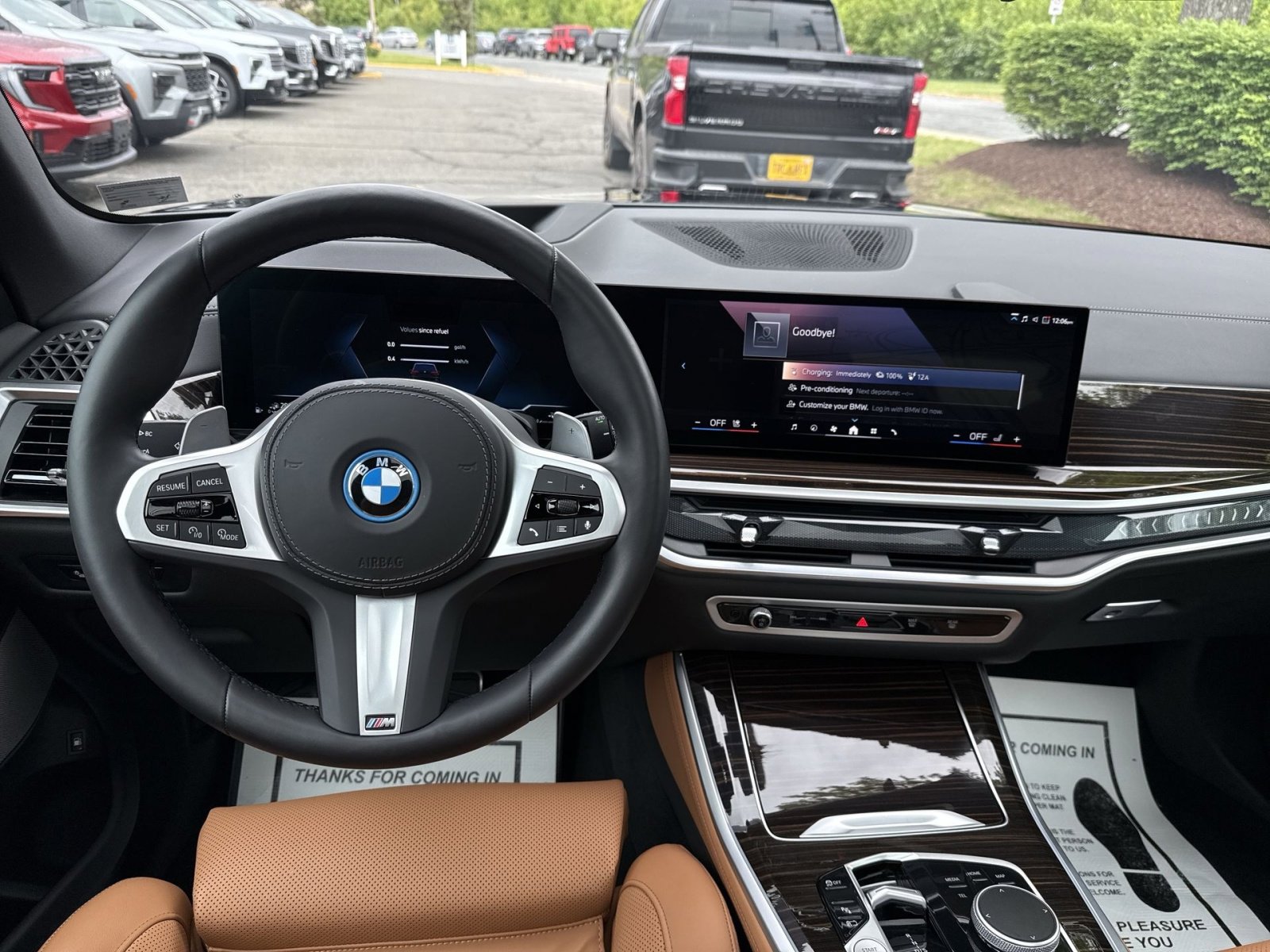 Used 2025 BMW X5 xDrive50e w/ M Sport Package AWD/4WD image 16