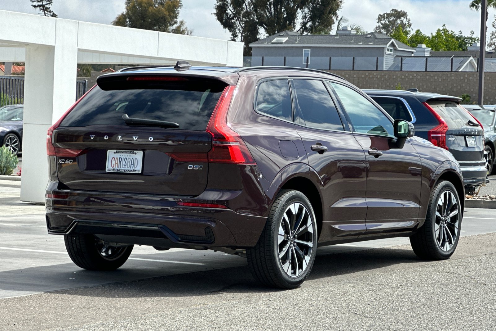 New 2026 Volvo XC60 B5 Plus w/ Protection Package AWD/4WD image 4
