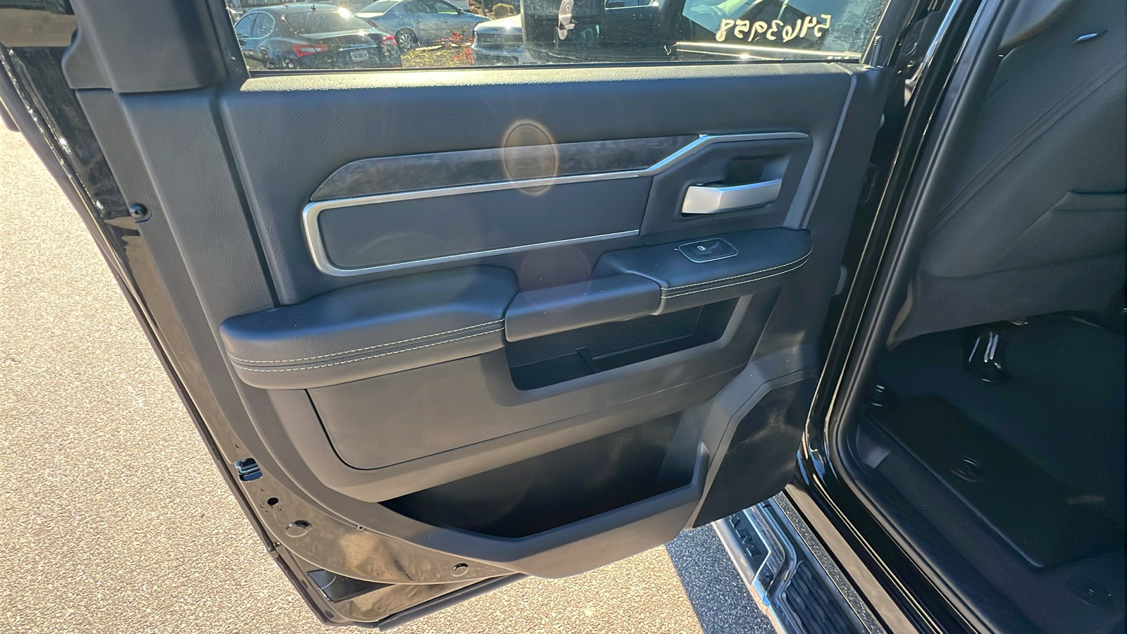 Used 2024 RAM 2500 Big Horn w/ Bed Utility Group image 23